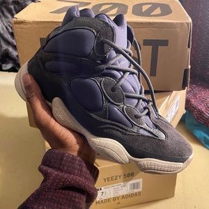 YEEZY 500 high tops 7.5
